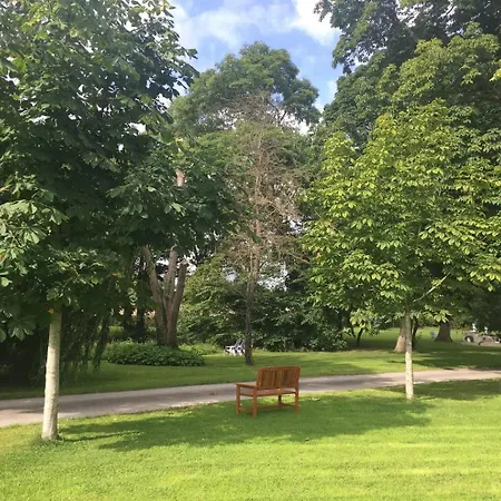 Homestay Historical Three-bedroom Townhouse *